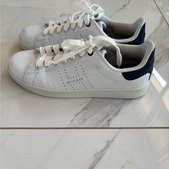 Tommy Hilfiger Other - Tommy Hilfiger White Sneakers